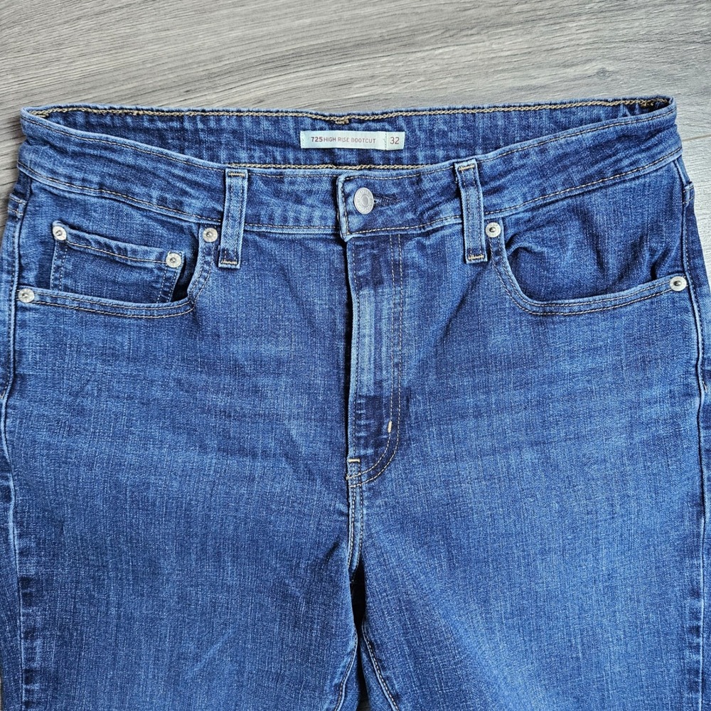 Levis 725 High Rise Bootcut Jeans Womens 32 Indigo Blue Denim Stretch Pants - Picture 6 of 10
